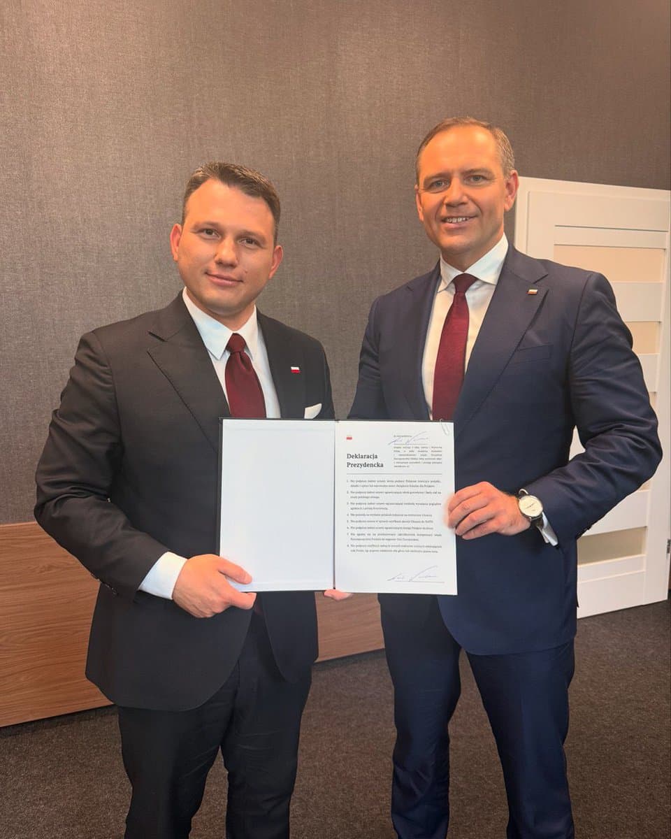 Gratulacje dla Prezydenta Elekta Karola Nawrockiego! Wygrał Pan bardzo ważne wybory, mam wielką nadzieję, że to zwycięstwo się Polsce przysłuży. Mam nadzieję, że będzie Pan dobrze reprezentował nasz kraj, że nie powtórzy Pan błędów poprzedników, że tym razem rzeczywiście będzie https://t.co/1pfsQ0BqbO