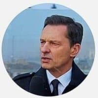 Znam dobrze Bogdana @BogRymanowski od 25 lat. Zawsze ciągnęło go do normalności. I to nie jemu a komuś innemu odjechał peron 🙆