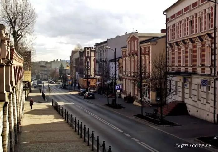 Piekarski basen plenerowy rusza. Wodny plac zabaw też będzie otwarty