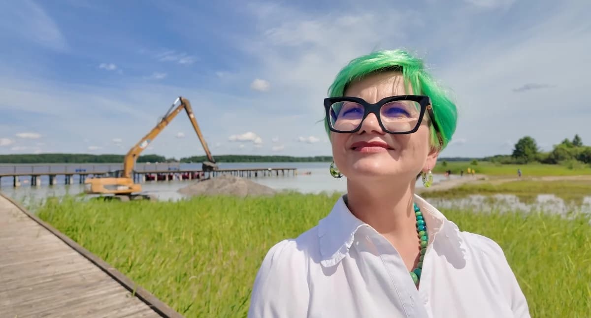 Trwają prace na plaży miejskiej w Piszu. Rymszewicz: „Odmulamy dno, pogłębiamy, usuwamy roślinność” 9
