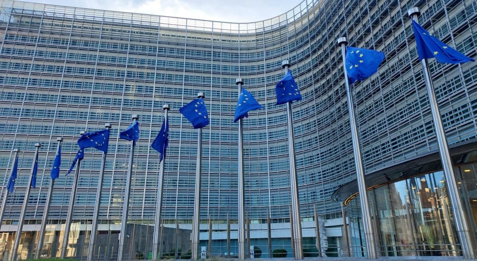 Finanse i prawo Komisja Europejska: państwa nie dostaną „czeku in blanco” na wydawanie pieniędzy z WPR
