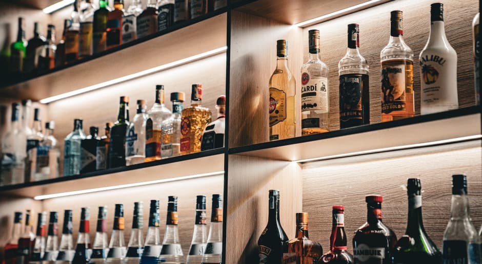 Dzisiaj, 13:06 Spór o akcyzę na alkohol: MRiRW chce zatrzymania podwyżek w 2027 roku