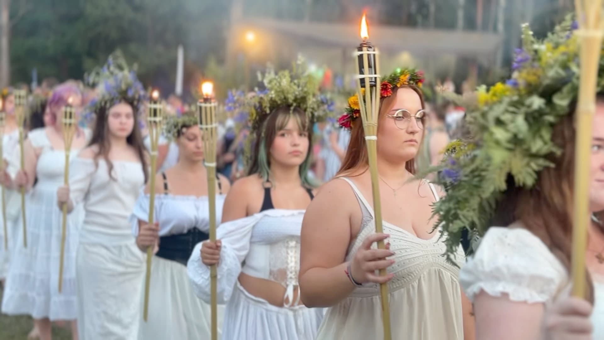 Czytaj dalej Załuki. Noc Świętojańska czyli Kupalnoczka przyciąga tłumy