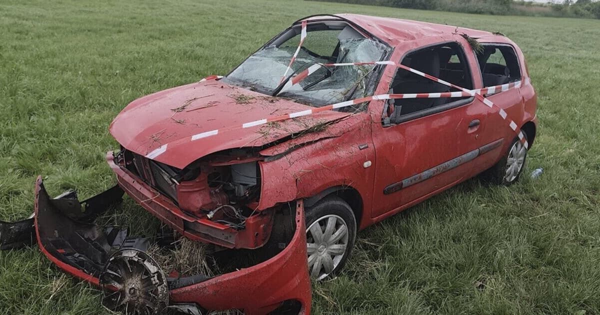Dachowanie w Łuszkowie! Za kierownicą 20-letnia mieszkanka powiatu śremskiego
