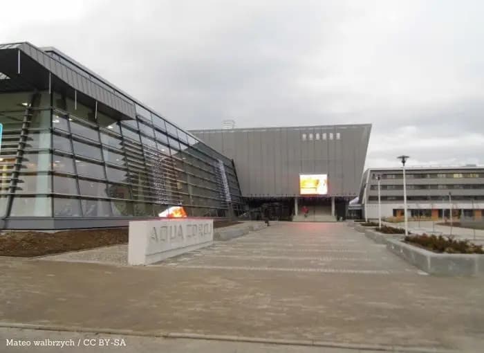 Agregat w czasie awarii nie wystarczy. Trzeba go podłączyć z głową