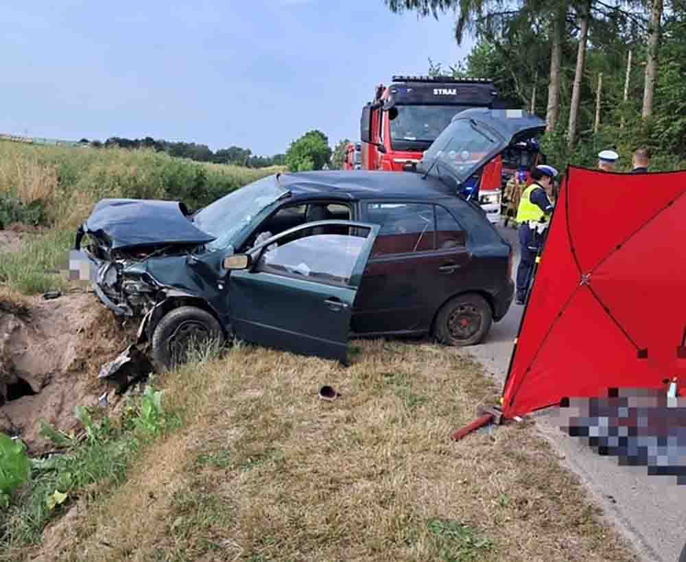 68-latka osobówką uderzyła w betonowy przepust. Nie miała żadnych szans