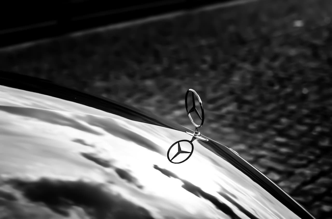 PolecamyPolecamyMercedes-Benz - luksusowa marka samochodów osobowych