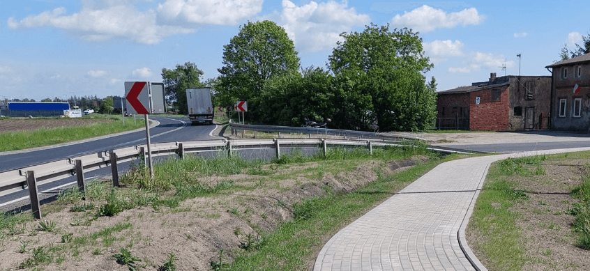 Tyle lat czekania! Na DK15 w Rogówku będzie przejście dla pieszych