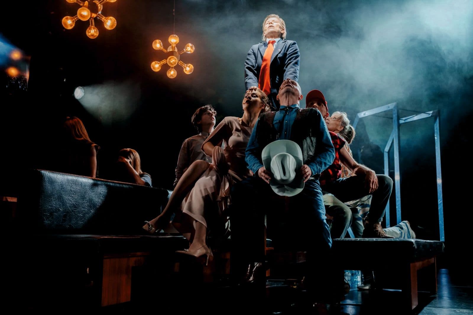 Recenzje teatralne: „Trump. Królewski szlak” reż. Paweł Miśkiewicz Teatr Współczesny w Szczecinie