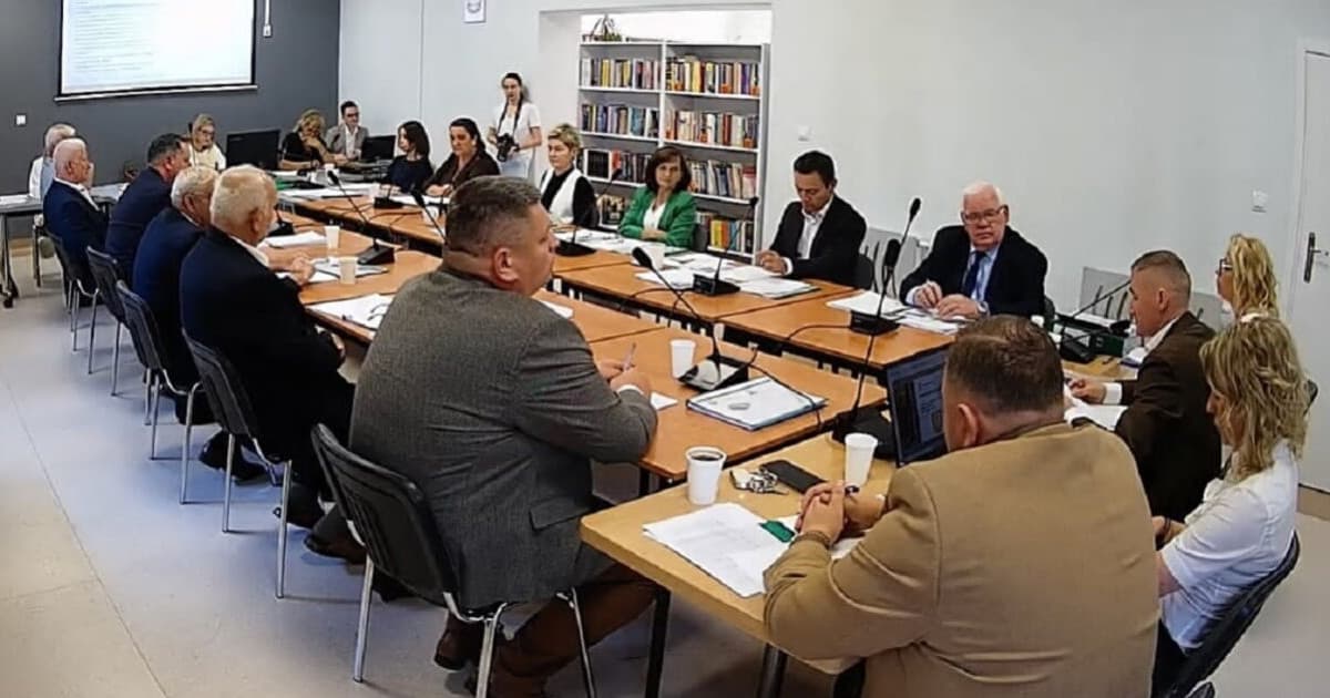 Nie będzie pieniędzy dla rad rodziców. Wójt nie ma takiej możliwości