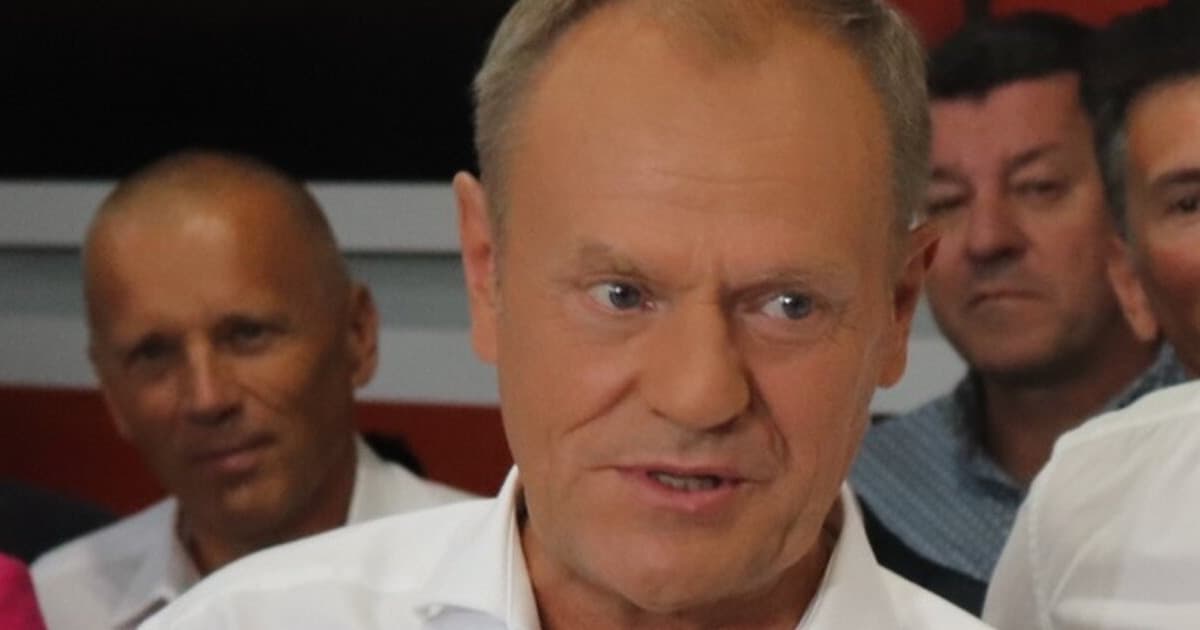 Donald Tusk na farmie fotowoltaicznej Orlenu w Kleczewie