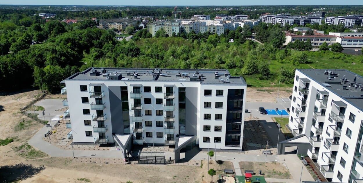 Nowoczesny budynek mieszkalny oddany do użytku