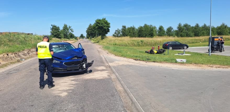 Wypadek w Wielu. Trzy osoby ranne, w tym dwoje dzieci