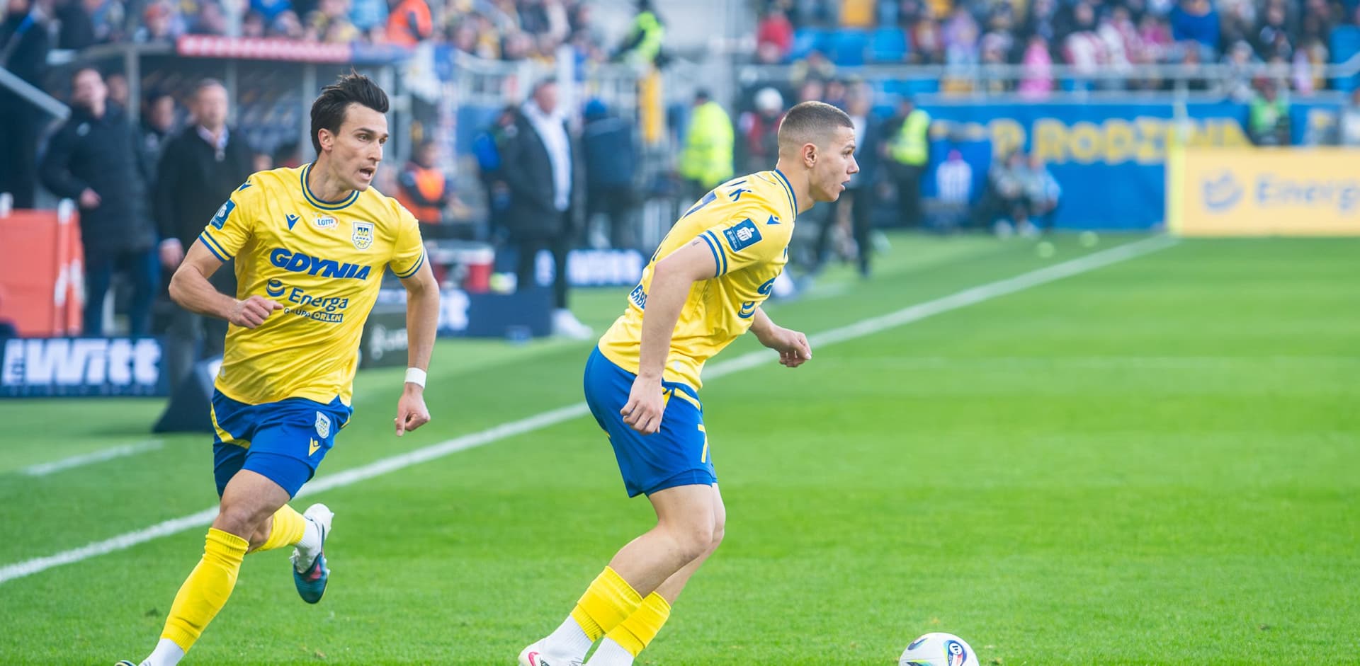 Z polskiej trzeciej ligi do Ligi Mistrzów w rok. Oskar Kubiak opuszcza Arkę Gdynia