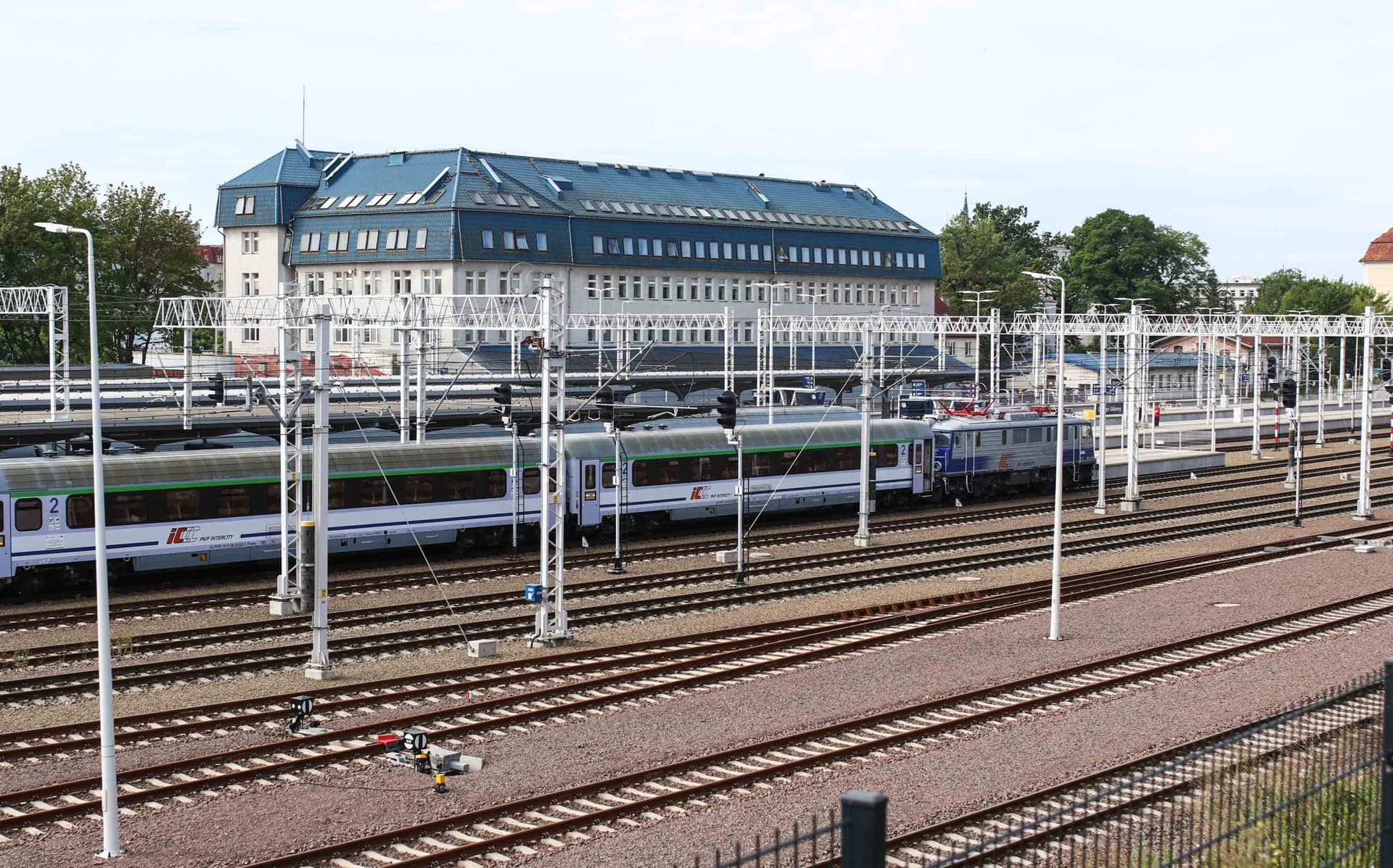 Olsztyn. Awaria sieci trakcyjnej. Ruch pociągów wstrzymany