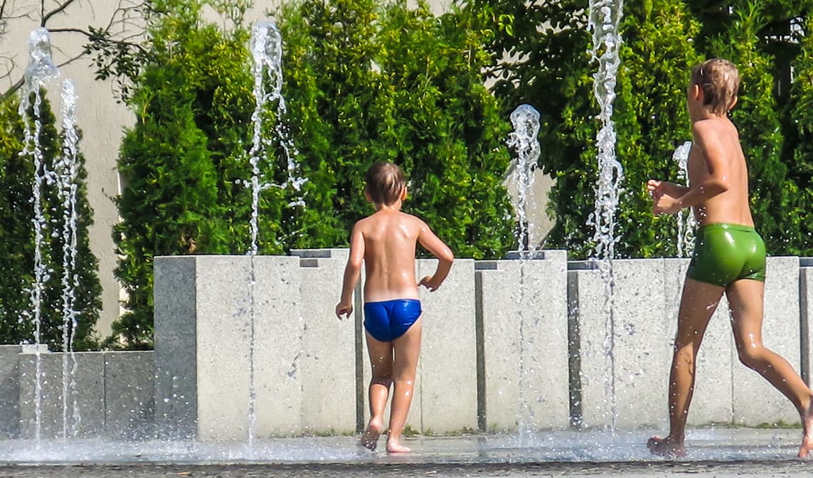 Niebezpieczna fala upałów. Nad region zbliża się font burzowy