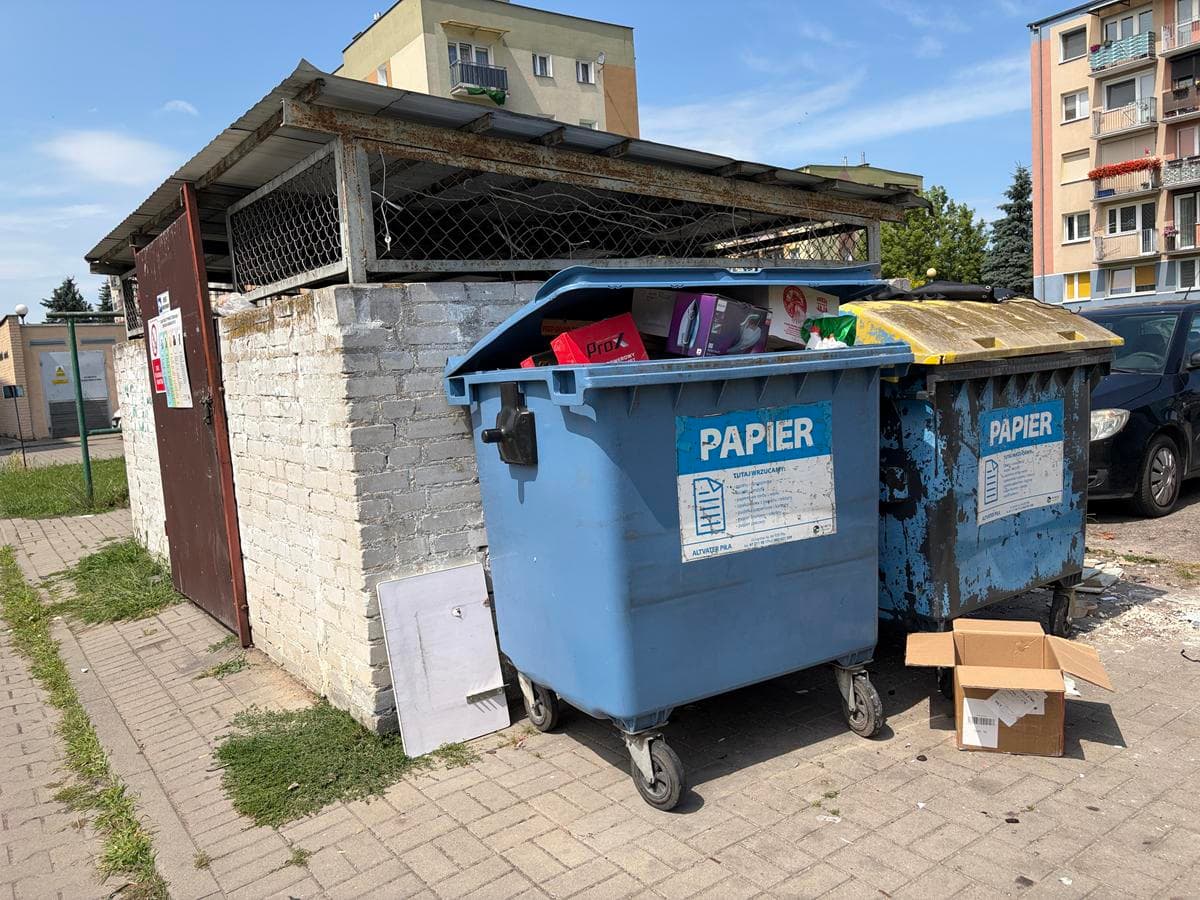 Skarga na burmistrza odrzucona. Śmieciowy problem w Sierakowie