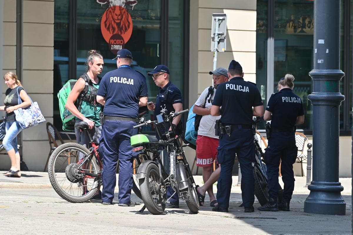 Posypały się mandaty na Starym Mieście. Skontrolowali elektryczne rowery