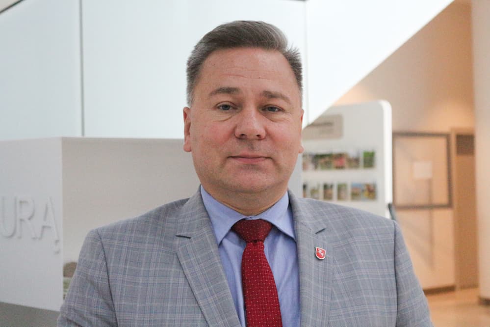 Prezydent Konina z wotum zaufania. Radny chce referendum