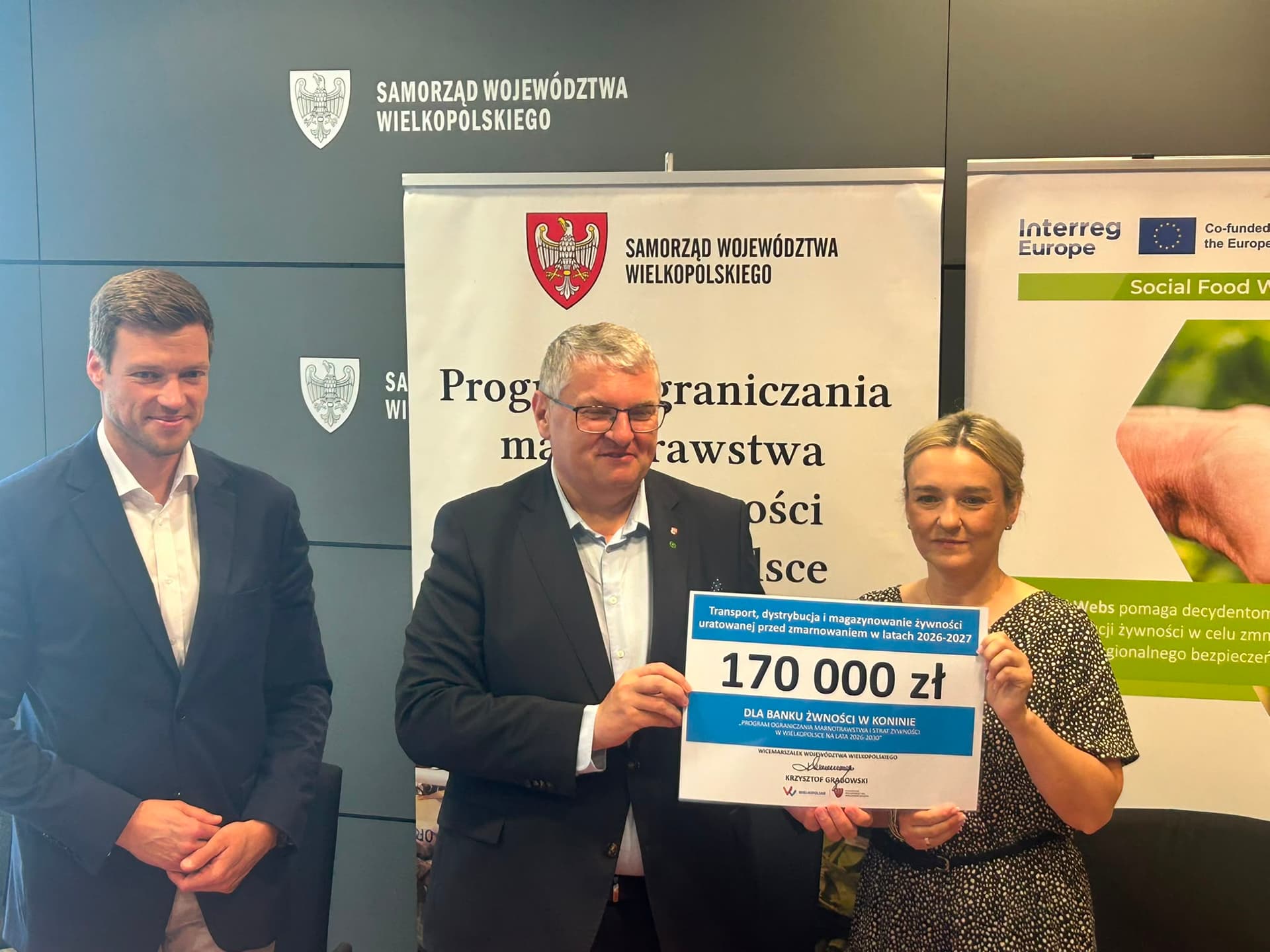 Tony niechcianych warzyw i owoców nie trafią do śmietnika