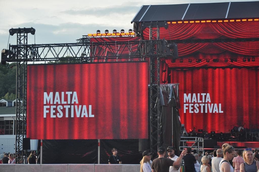 Koncertowa Malta Festival 2026: skoczna Maro, cichy Devendra i pomnikowy Clementine [RELACJA]