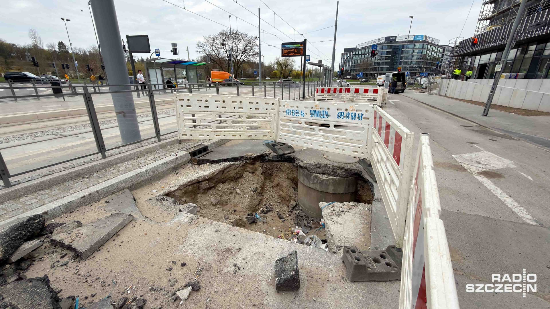 Jest umowa na ekspertyzę dziury w jezdni na Pomorzanach