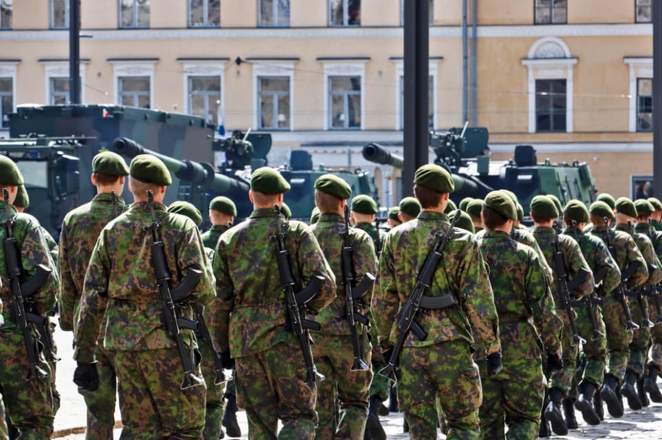 Międzynarodowe siły w Ukrainie będą traktowane jak cel. Rosja ostrzega