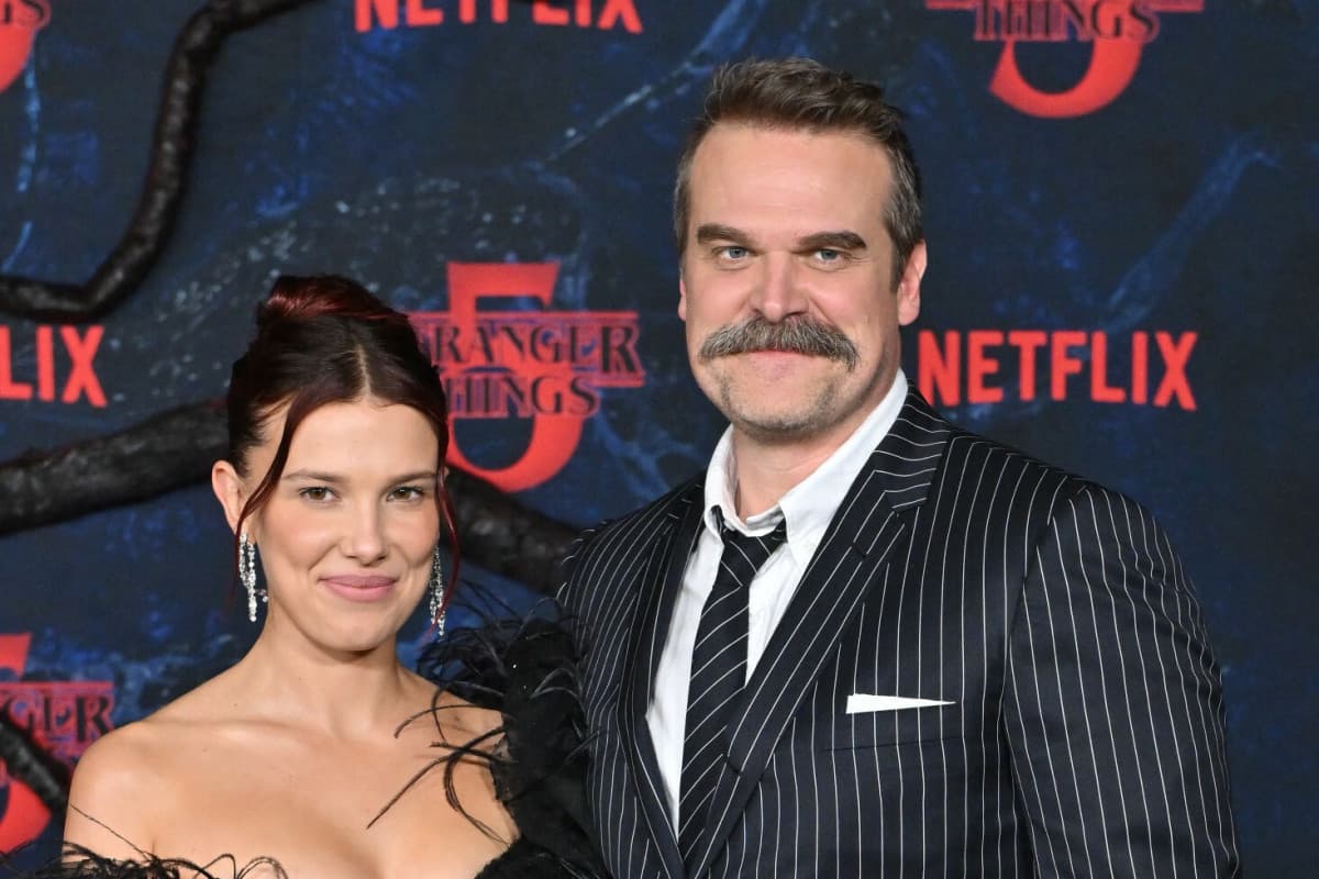 Millie Bobby Brown i David Harbour ze „Stranger Things” znów razem! Netflix zapowiada szpiegowski serial