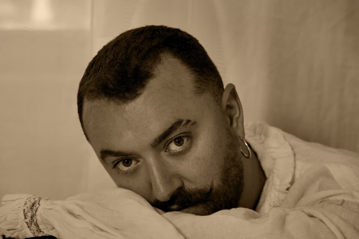 Długo wyczekiwany powrót stał się faktem. Sam Smith oficjalnie zapowiada album „Hazel Eyes”!