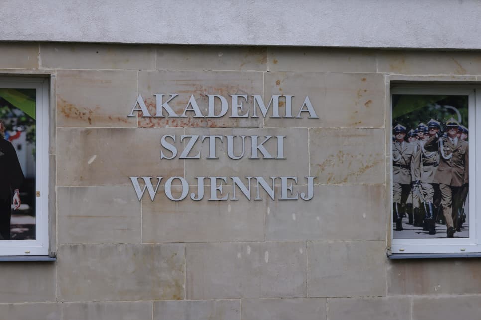 Włamanie do Akademii Sztuki Wojennej w Warszawie. Zatrzymano cudzoziemca