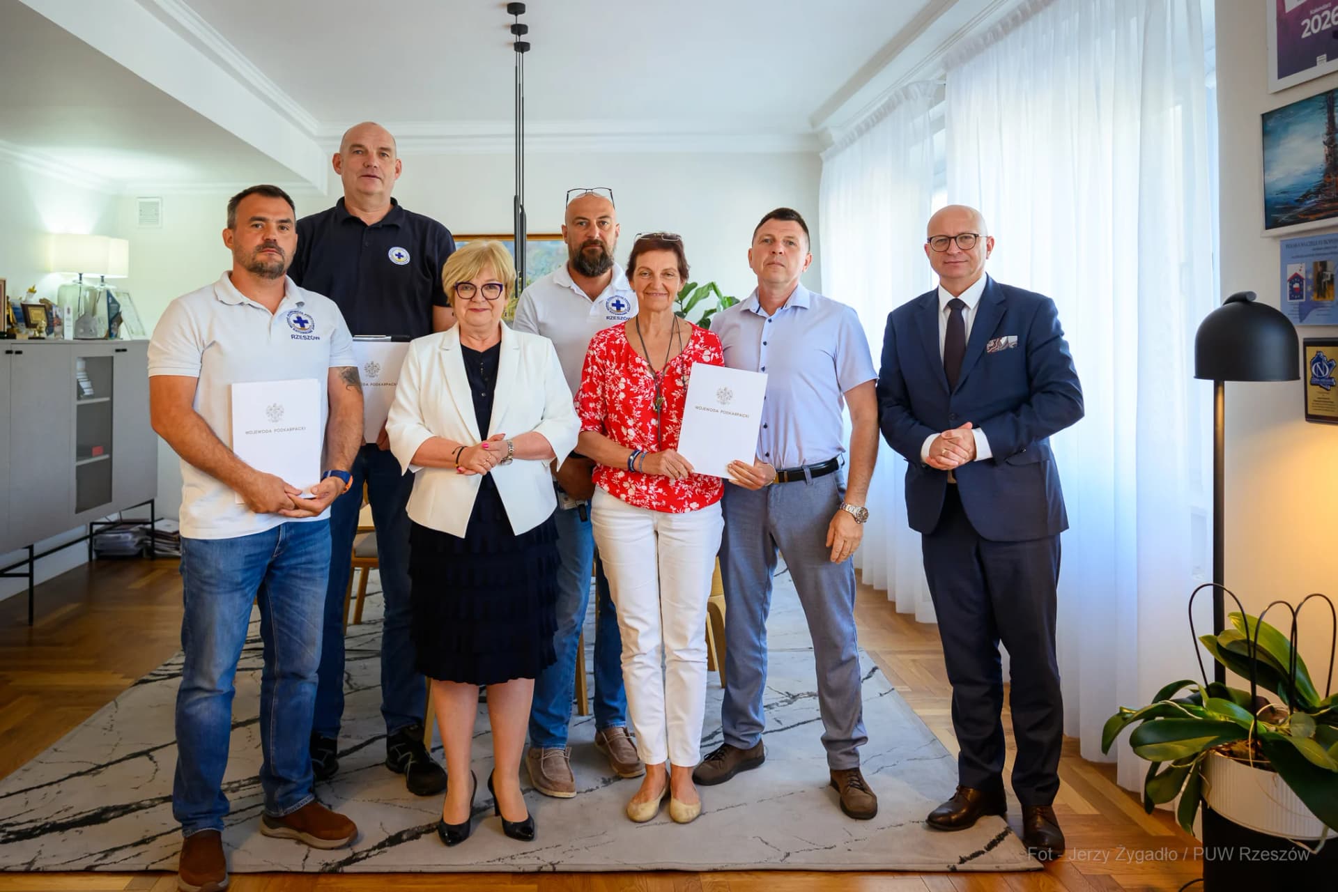 r. 300 tys. zł na bezpieczeństwo nad wodą W tym roku zwiększona została pula pieniędzy w budżecie wojewody podkarpackiego na zapewnienie bezpieczeństwa na akwenach wodnych w regionie.