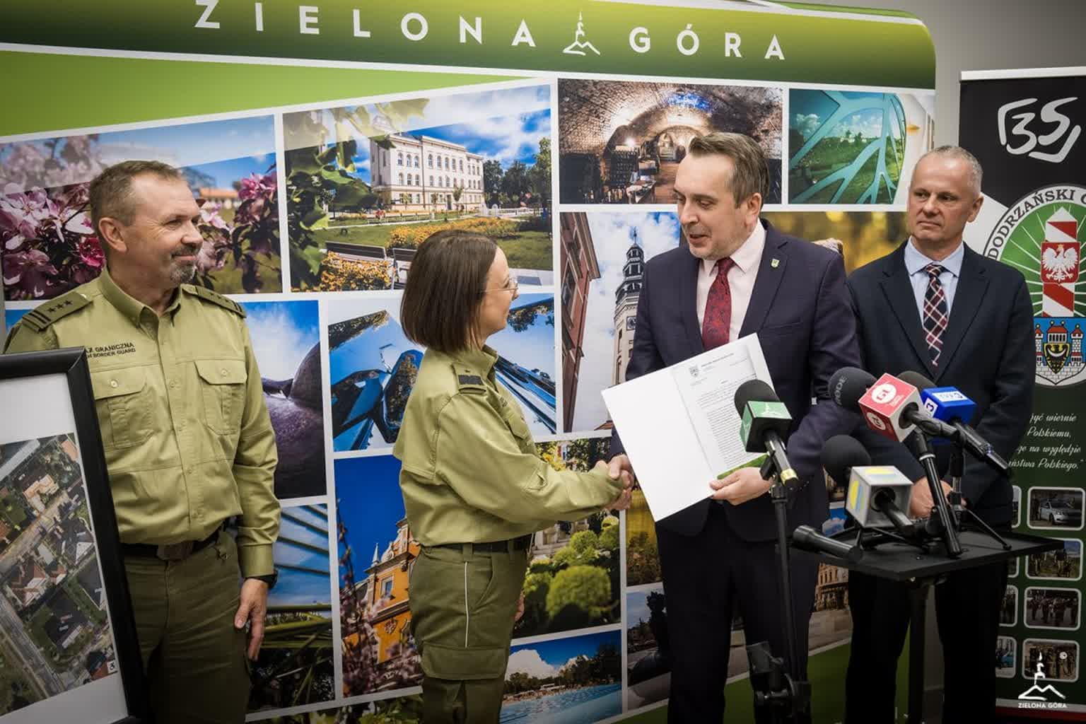 Po protestach mieszkańców miasto ponownie przeanalizuje lokalizację Straży Granicznej