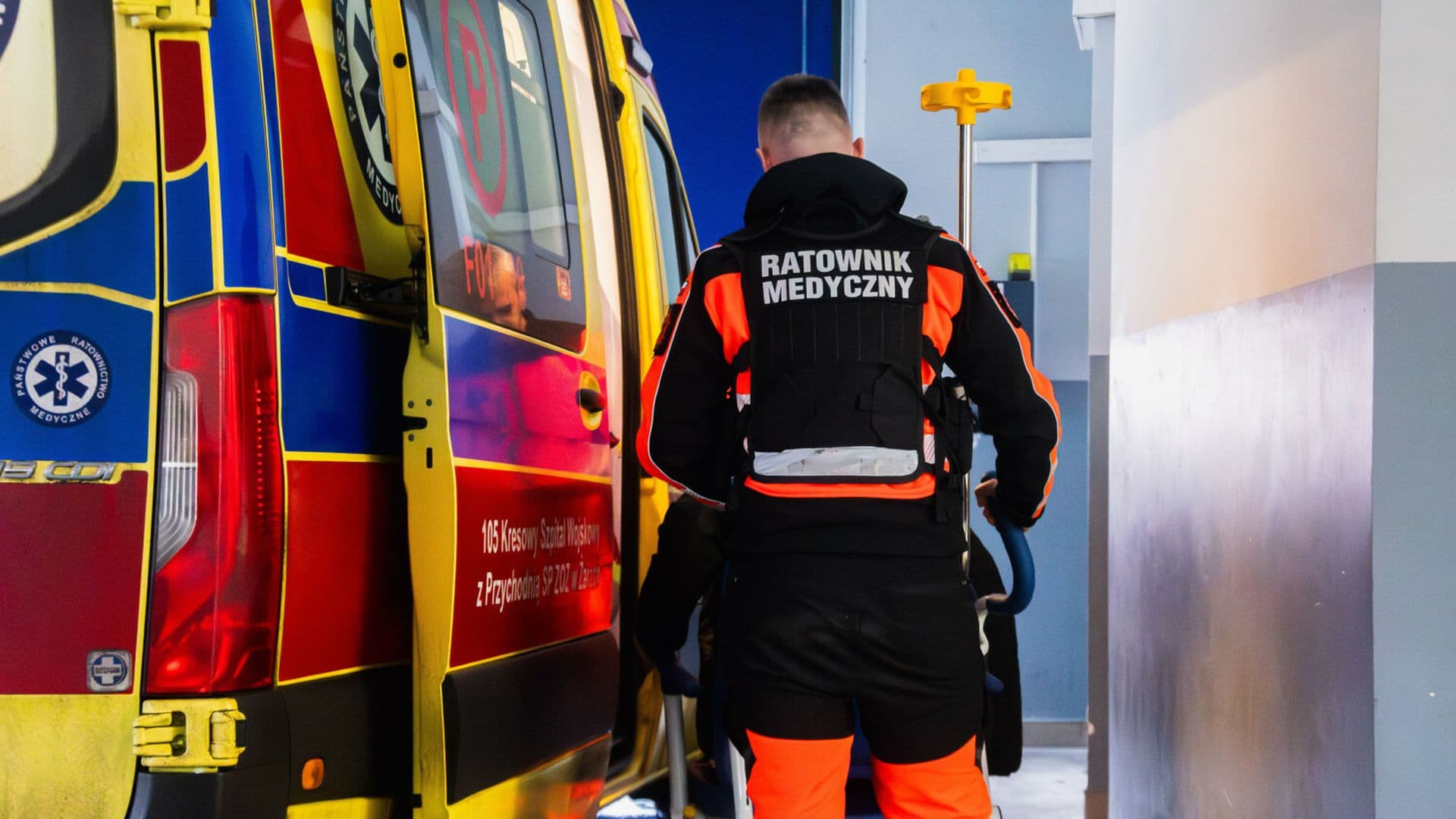 Odpowiedź na agresję wobec ratowników. Ten sprzęt w końcu trafi na wyposażenie