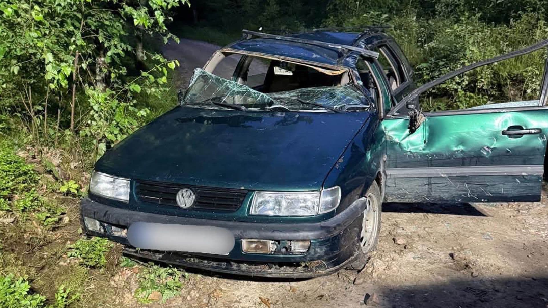 17-latek nie żyje, 4 osoby na dachu. Koszmarny wypadek na Kaszubach