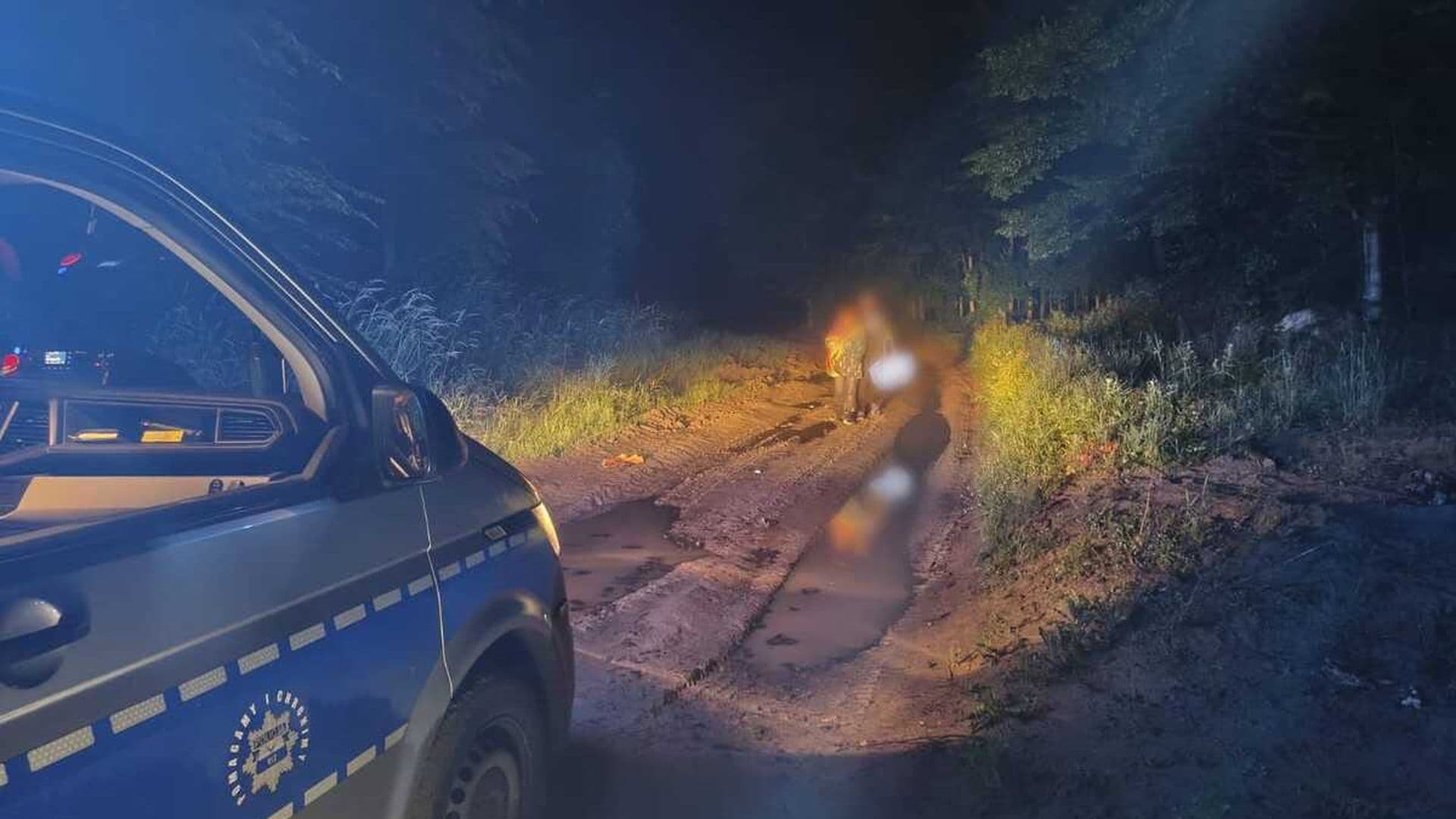 Nocny horror zagubionej pary turystów. „Zauważyli ślady dużego zwierzęcia"