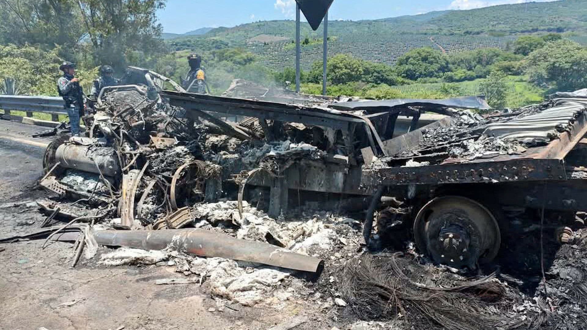 Nie żyje co najmniej 10 osób, w tym dzieci. Dramat na autostradzie w Meksyku
