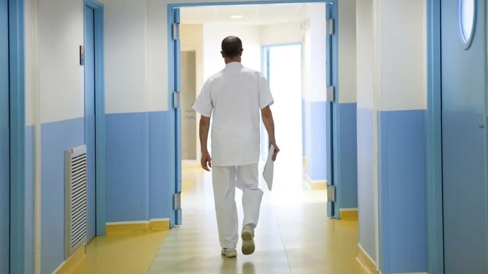 Tyle może wynieść pensja lekarza na etacie. Wiceszef NFZ oszacował kwotę