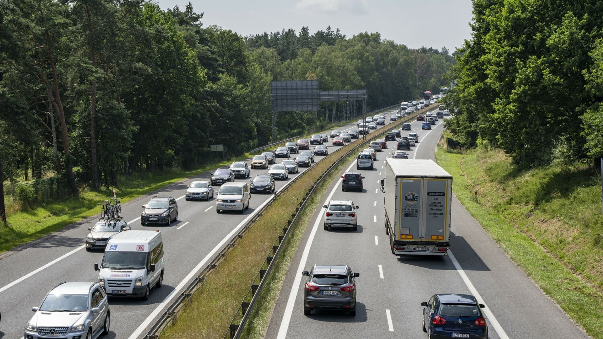 Sparaliżowana trasa nad Bałtyk. Korek nawet na 10 kilometrów