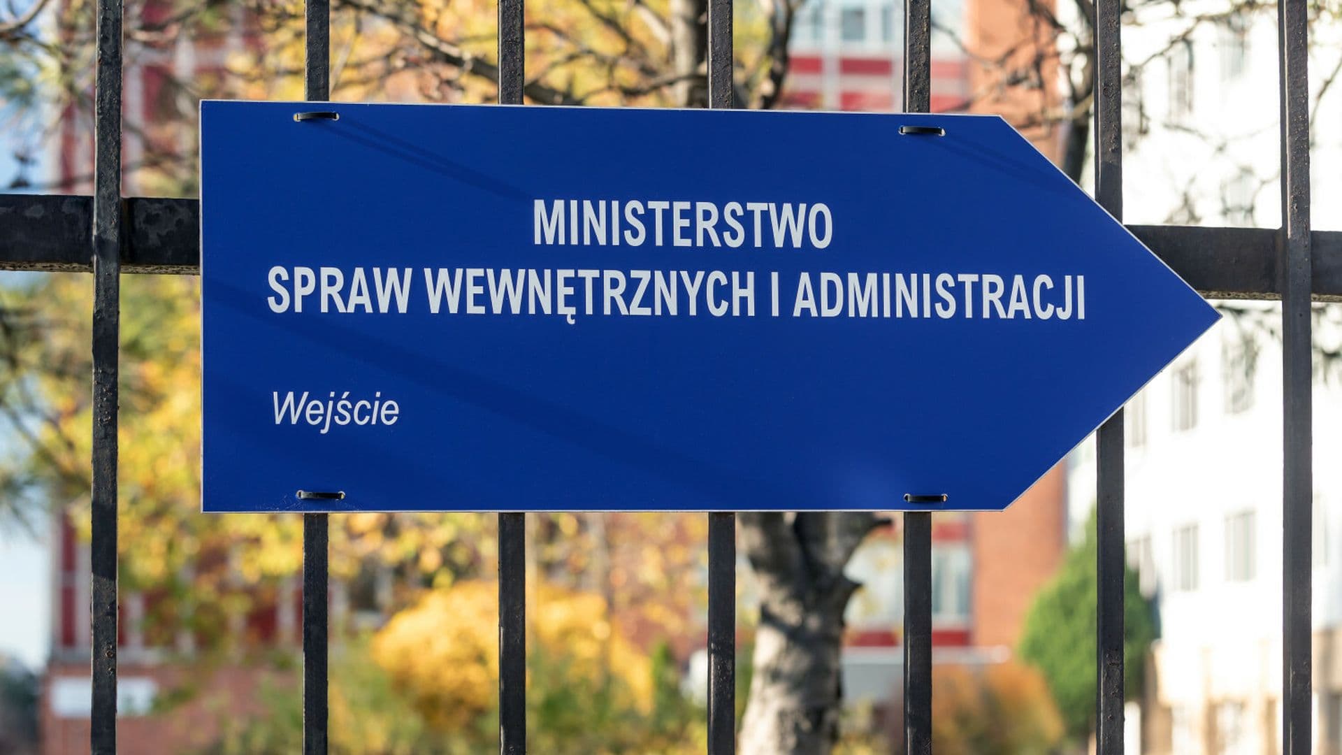 „O to chodziło!”. Spada liczba pozwoleń na pracę dla obcokrajowców