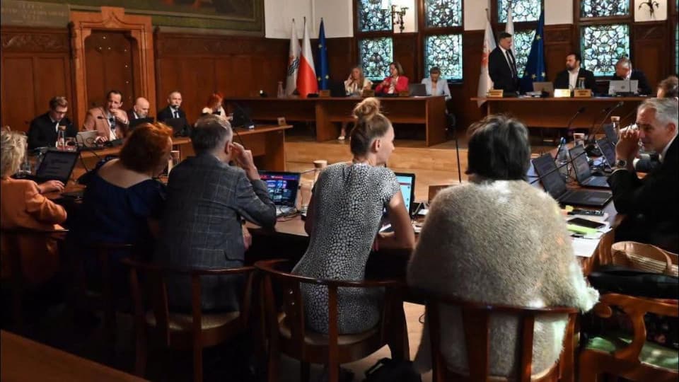 Prezydent Słupska z absolutorium i wotum zaufania