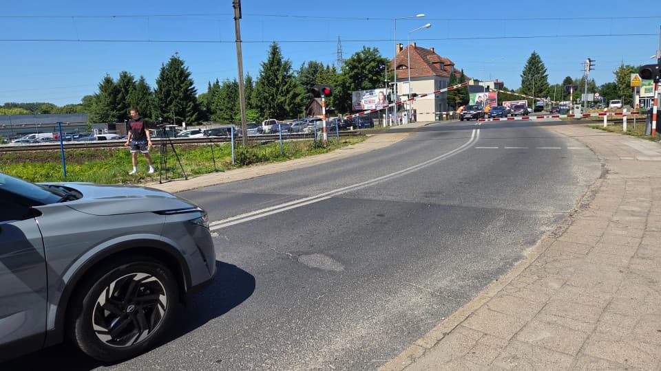 Koszalińscy kolejarze przypominają: zwolnij przed przejazdem