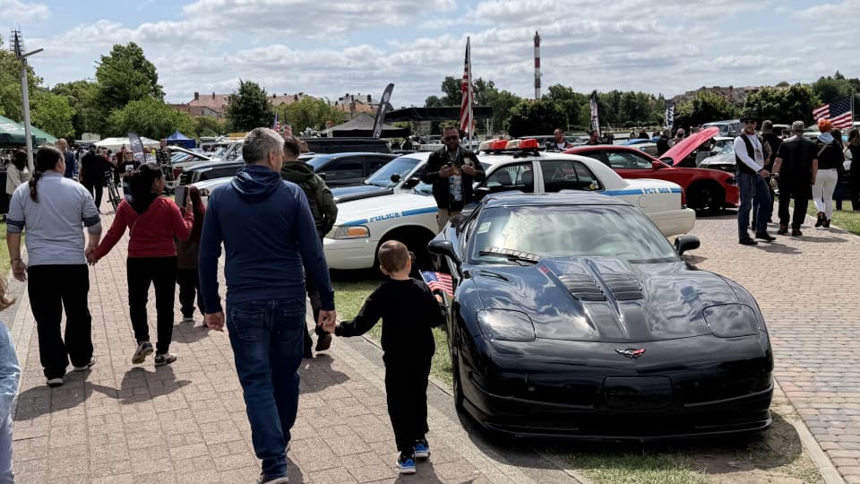 , 14:41 Wałcz Ryk silników i amerykańskie klasyki w Wałczu. Trwa IV Zlot Motoryzacji Amerykańskiej