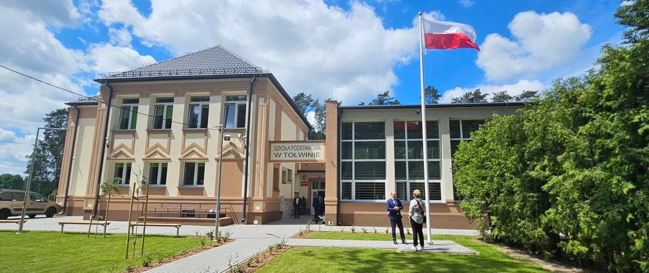 W Tołwinie odbyło się symboliczne otwarcie Szkoły Podstawowej po zakończonej kompleksowej modernizacji budynku.