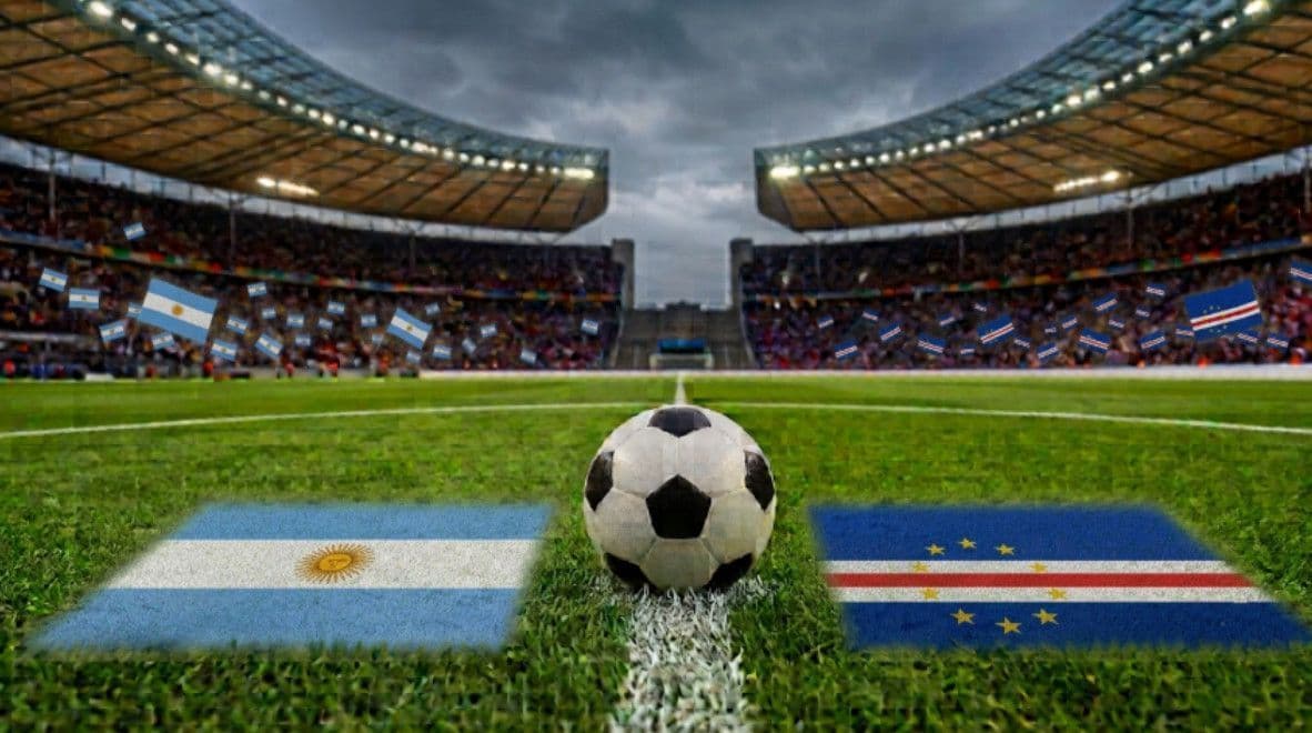 Argentyna – Republika Zielonego Przylądka. Obrońcy tytułu kontra rewelacja mundialu
