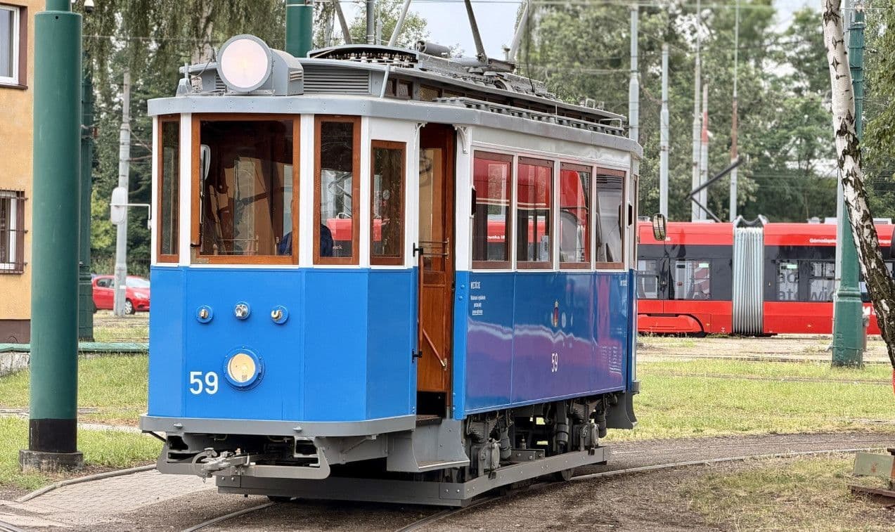 Zabytkowy tramwaj z 1922 roku wyjedzie na tory Katowice. Podróż w klimacie II Rzeczypospolitej