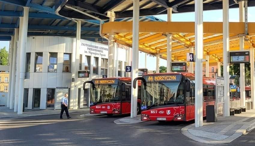 Autobusowa linia nr 44 nad Miedwie rusza wcześniej