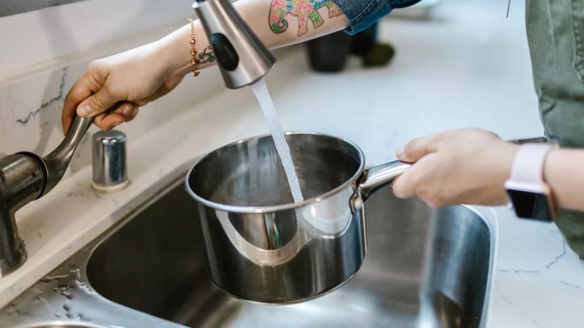 Pilny komunikat sanepidu. Chodzi o wodę w gminie Bełchatów