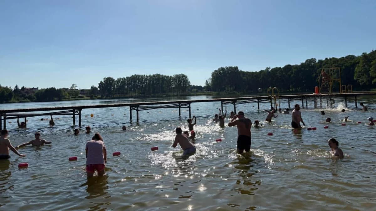 Ruszyły uwielbiane kąpieliska. Pojawili się ratownicy, można wskakiwać do wody