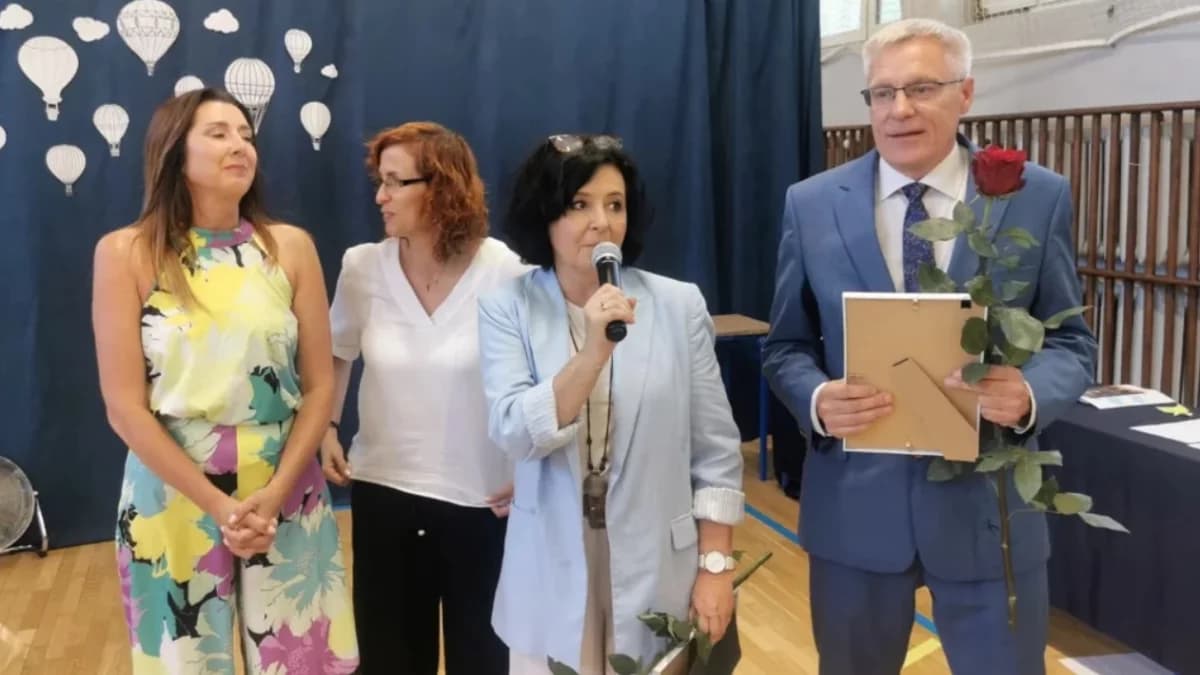 Zakończenie roku szkolnego SP4 w Łowiczu. Podziękowania i oklaski z ratusza nikogo nie było