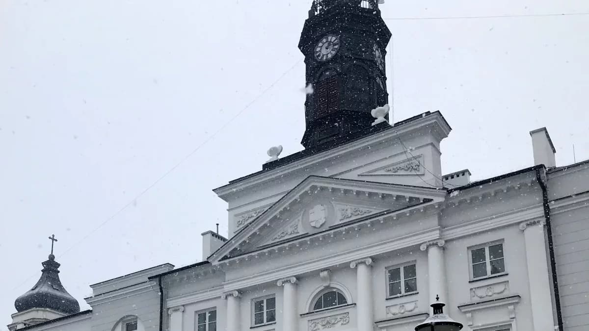 Ratusz nie może obsadzić ważnego stanowiska. Sprawdziliśmy, ile płaci